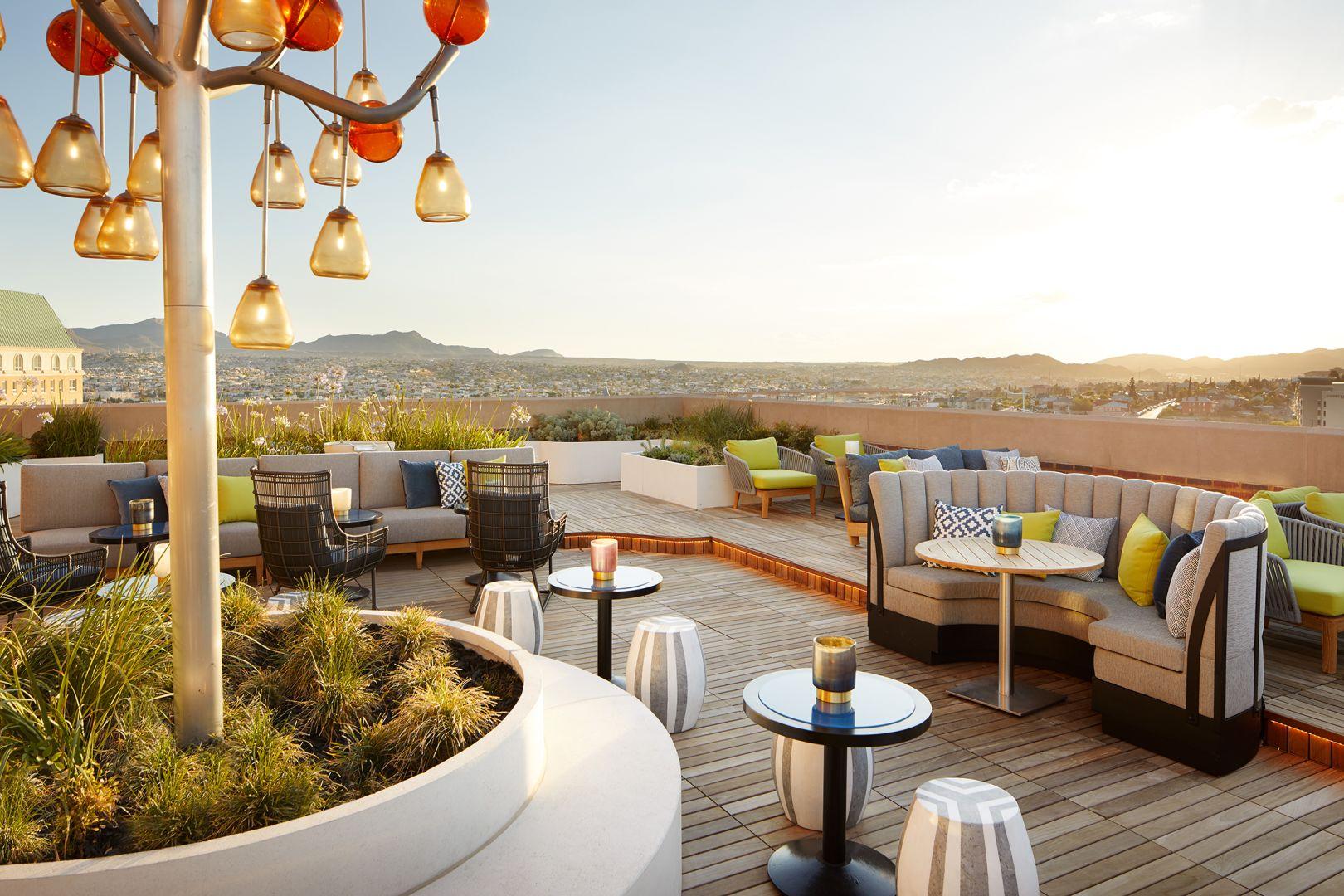 فندق ذا بلازا بايونير بارك إل باسو المظهر الخارجي الصورة The rooftop lounge at the Hotel Valley Ho